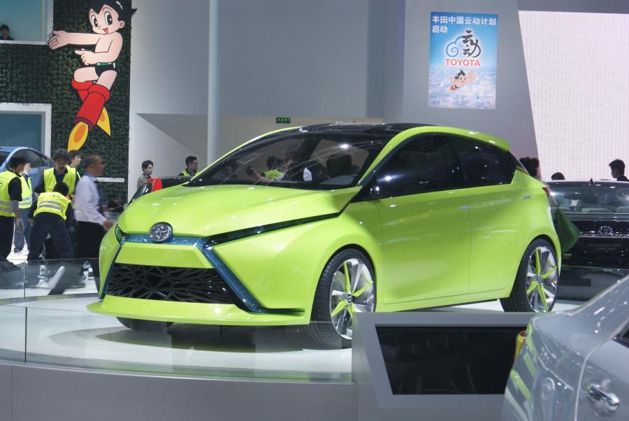  Toyota Dear Qin Hatchbak 2012 года  (фото 2 из 4)
